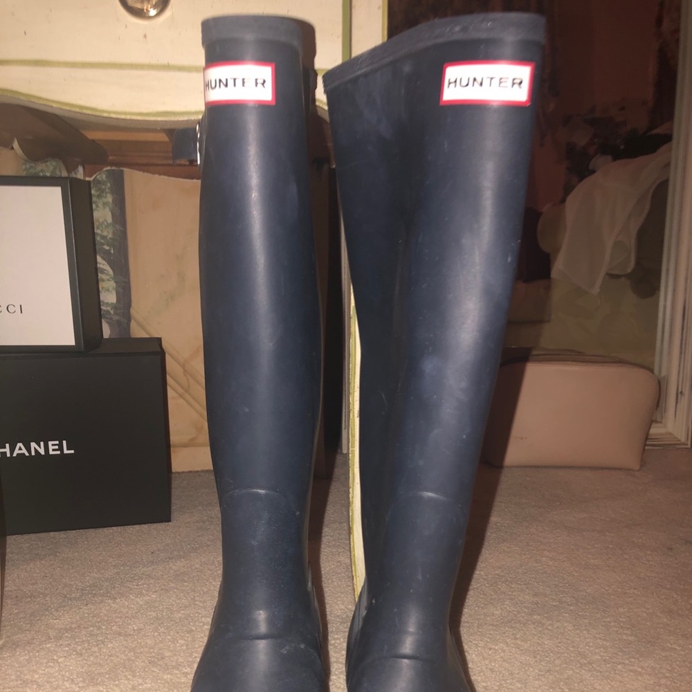 Navy hunter boots
